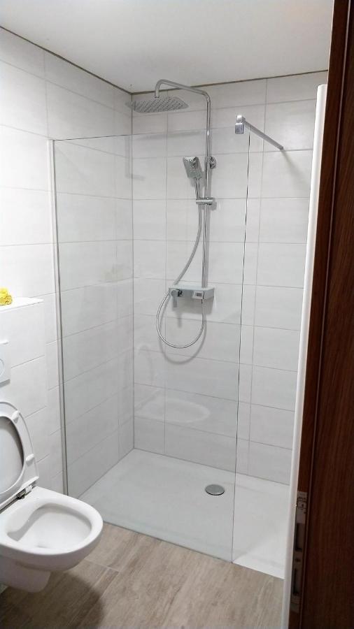 אלמאו Appartement Ingrid מראה חיצוני תמונה