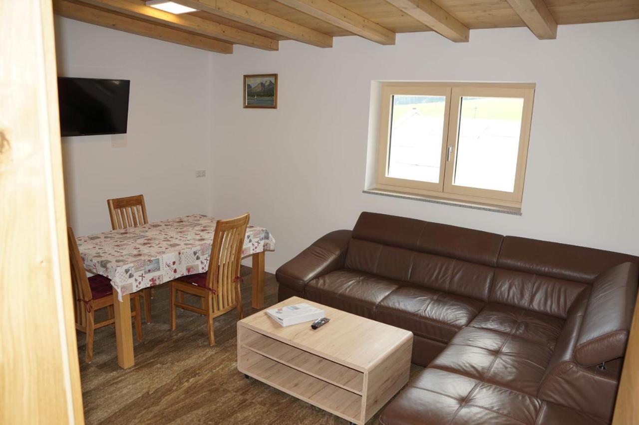 אלמאו Appartement Ingrid מראה חיצוני תמונה